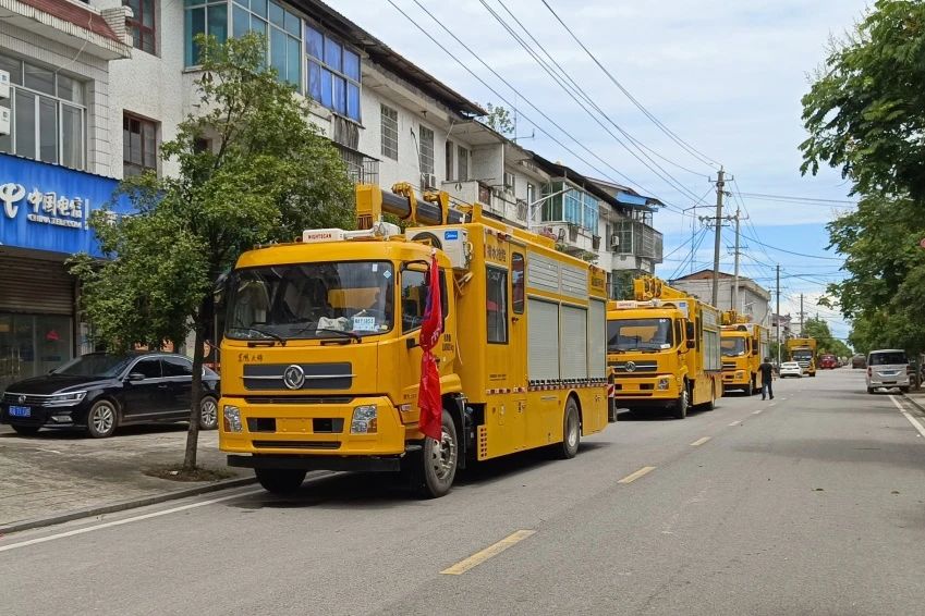 连续奋战又出发 amjs澳金沙门环境紧急驰援湘潭涓水决口